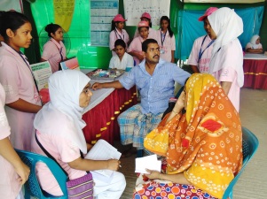 BRACU midwives in a family planning counselling session